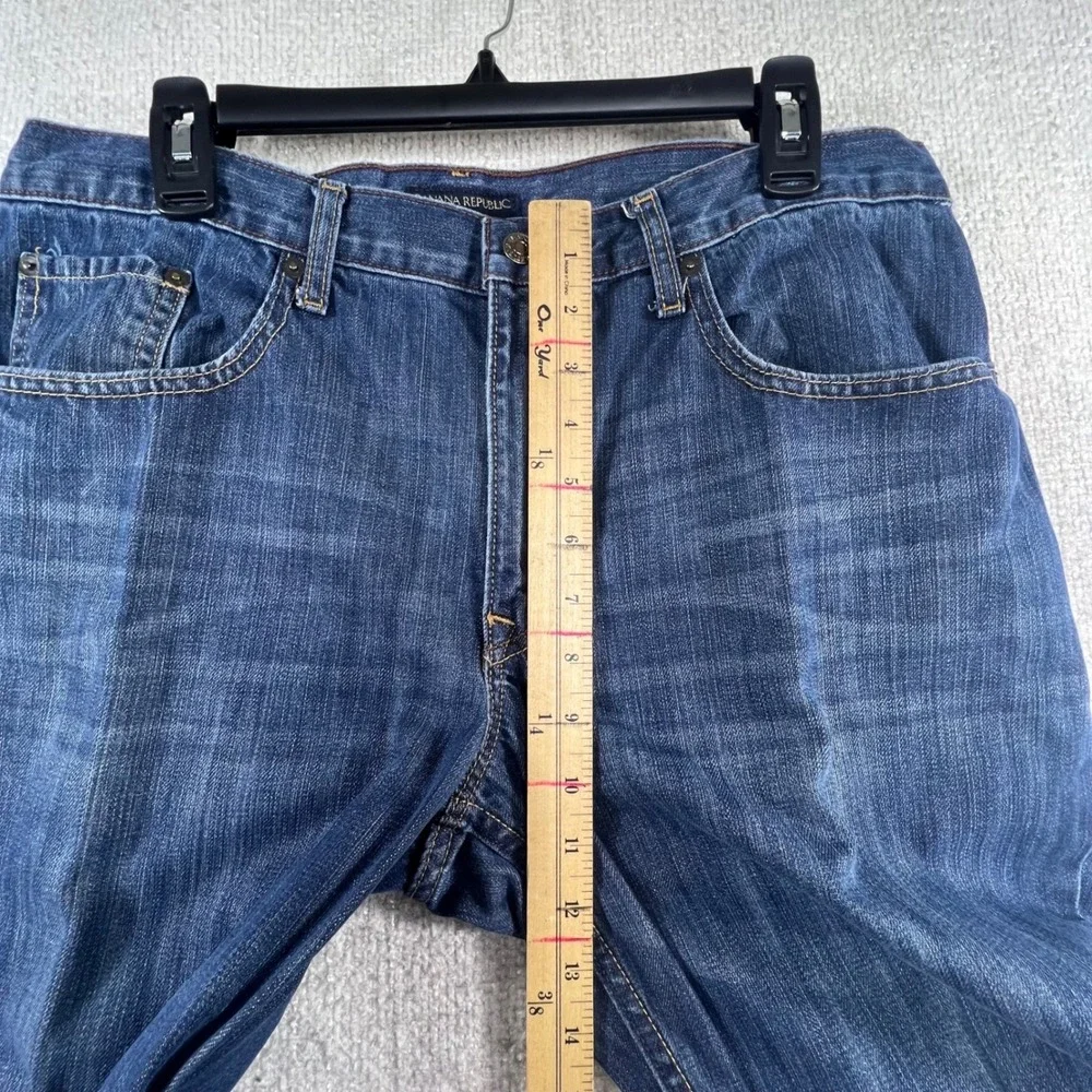 Banana Republic Mens Straight Leg Jeans Medium Wash Blue Denim 35x33 Classic Fit